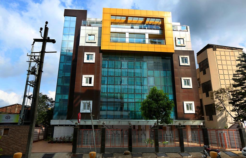 Awesome Palace Guwahati Exterior photo
